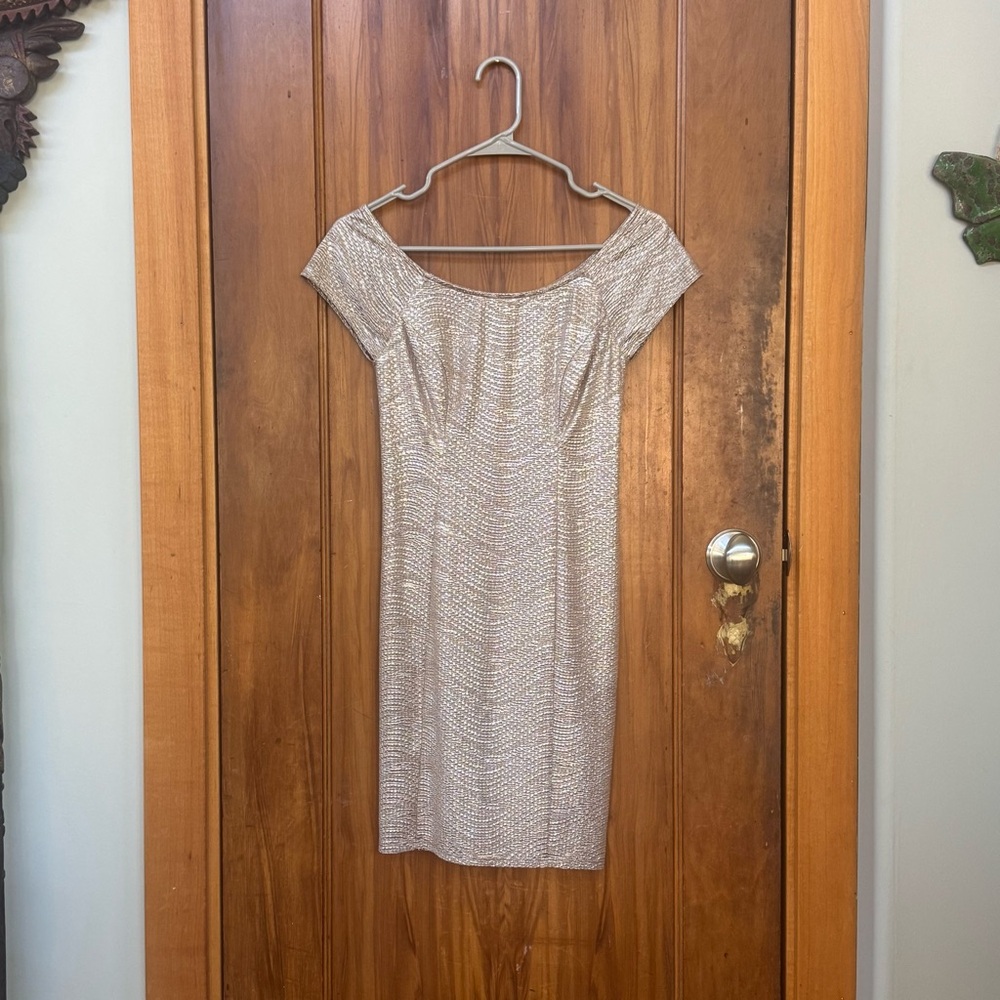 Guess Cocktail metallic gold Off-Shoulder or on shoulder Mini Dress (2)